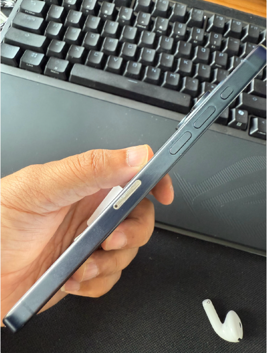 卡托都掉漆，我也是第一次见，当然只会出现在iPhone15ProMax上。
