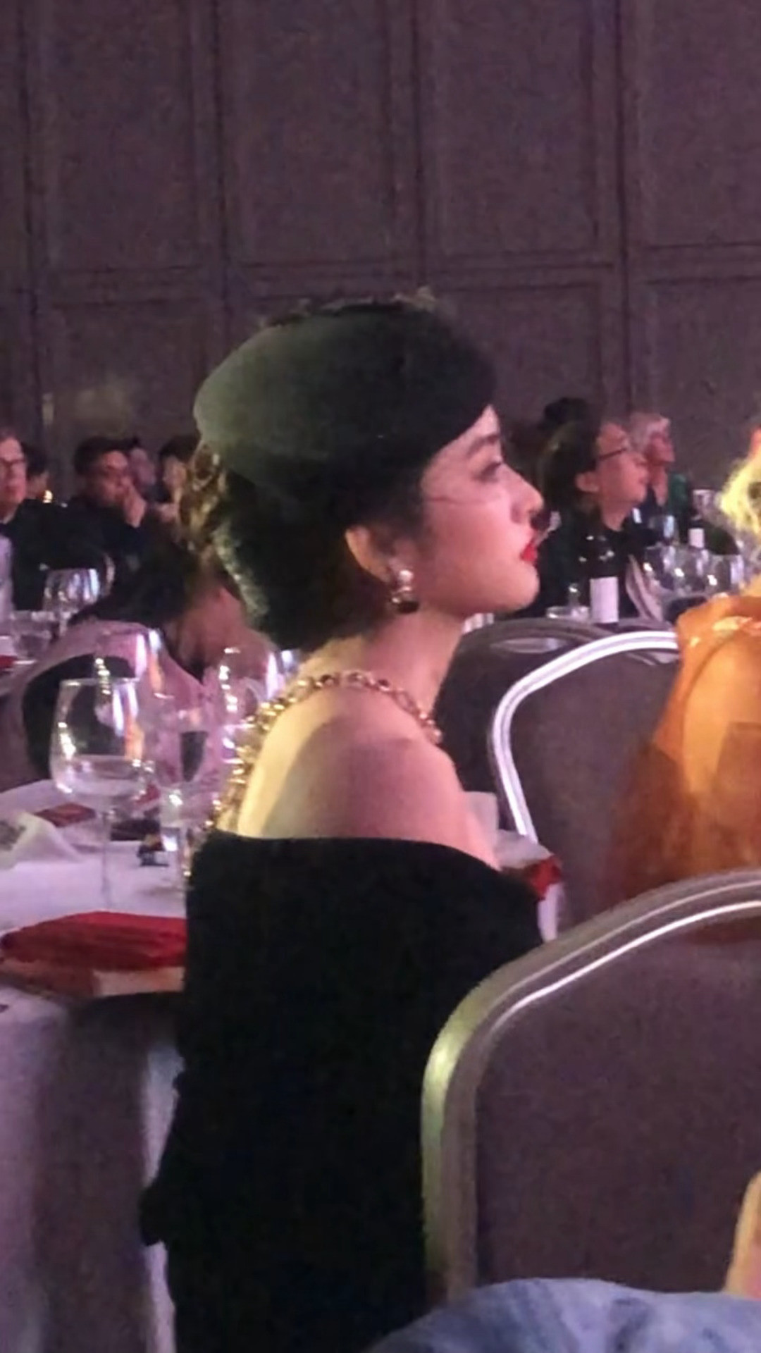 我靠沈月你美！！！​​​