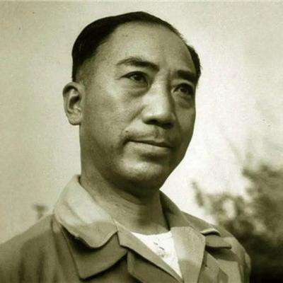 1945年，戴笠邀请50名汉奸吃饭，待众人吃完后，他突然说道：现在公布逮捕名单！