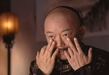 王刚移民美国？本人晒行程单辟谣，揭开北京四合院真相最近网上又开始传王刚移民美