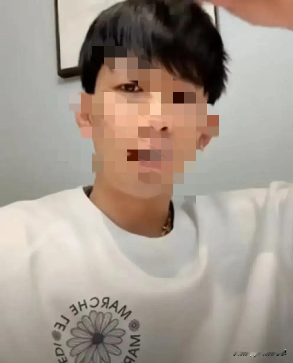 小胖分析一线大主播不去T佑婚姻因为有些人不想见，人家宁愿随20万也不去抛头露脸！