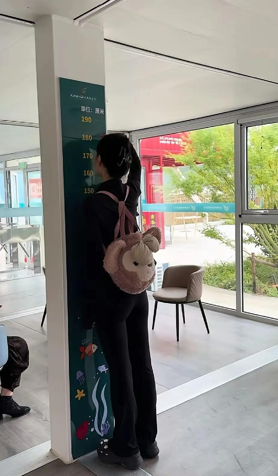 发愁啊，这才刚高中，以后怎么找老公