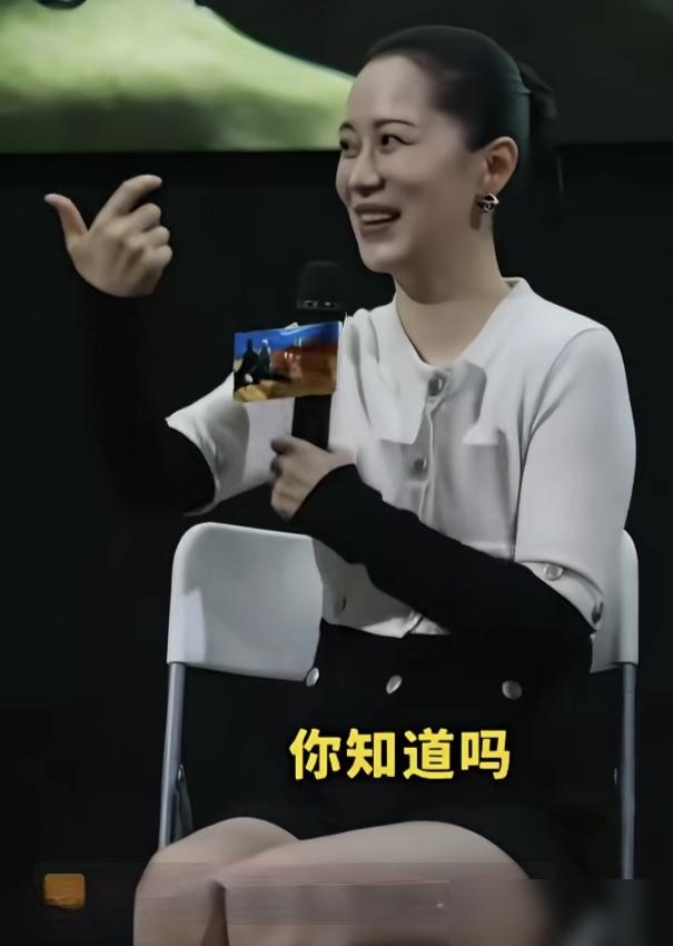 谁能想到，海清拍《隐入尘烟》时，竟贡献了这么个爆笑名场面！2020年她在甘