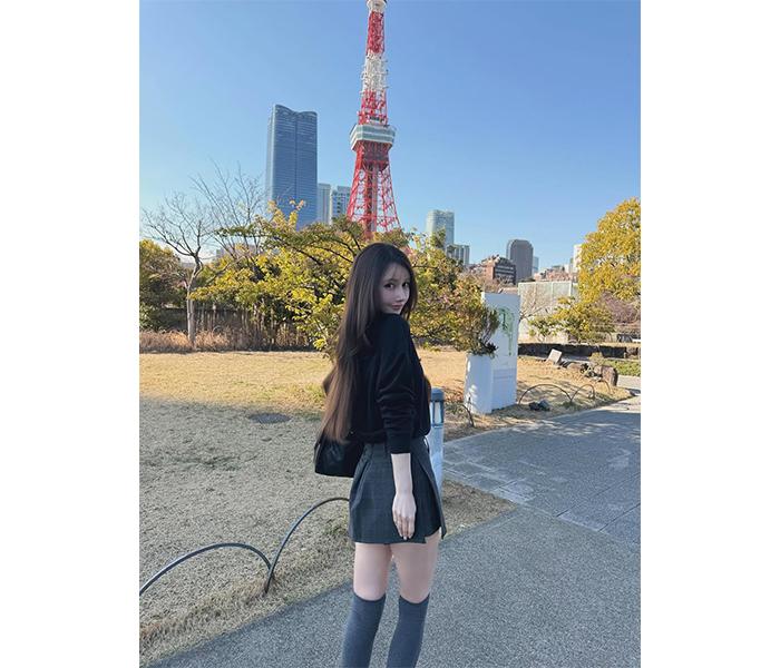 谁也不要靠近靠奇怪名字出道凭真实性圈粉用商业头脑逆袭的混血模特实业家精致