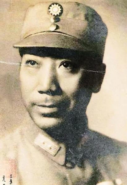 1946戴笠葬身岱山火海，蒋介石看完焦尸转头质问宋美龄：是你安排的？1946