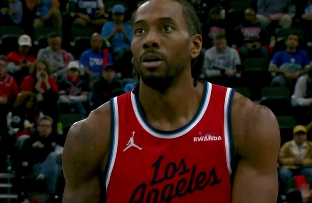 单节18分！我必须要向伦纳德道歉了！说实话：小卡末节打湖人突然不打，本以为又要西