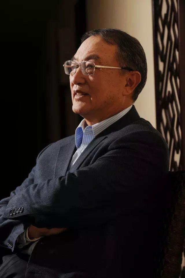 柳传志是啥样人？说白了就一句话：我不能白干有人问我：柳传志到底是啥样人？我跟