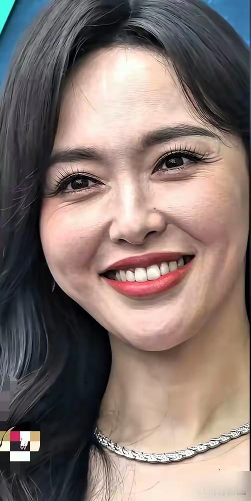 看着这些明星的脸我突然就顿悟了我再也不折腾了买什么化妆品什么水乳霜精华液