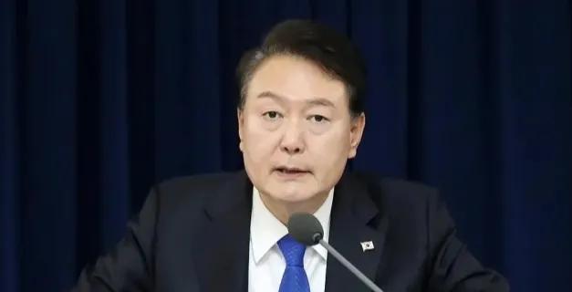 韩国前总统尹锡悦惨了。当地时间9日下午，针对韩国前总统尹锡悦的拘留必要性