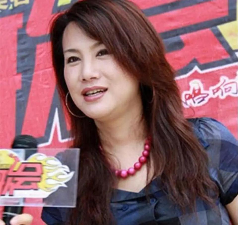 “你为什么不碰我？”1998年，安徽23岁的小伙子结婚了，却拒绝和新娘洞