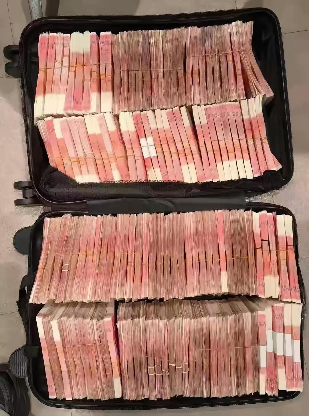 别不信!手里揣着100万存款,日子是真能过出“不慌不忙”的底气!这钱哪儿是