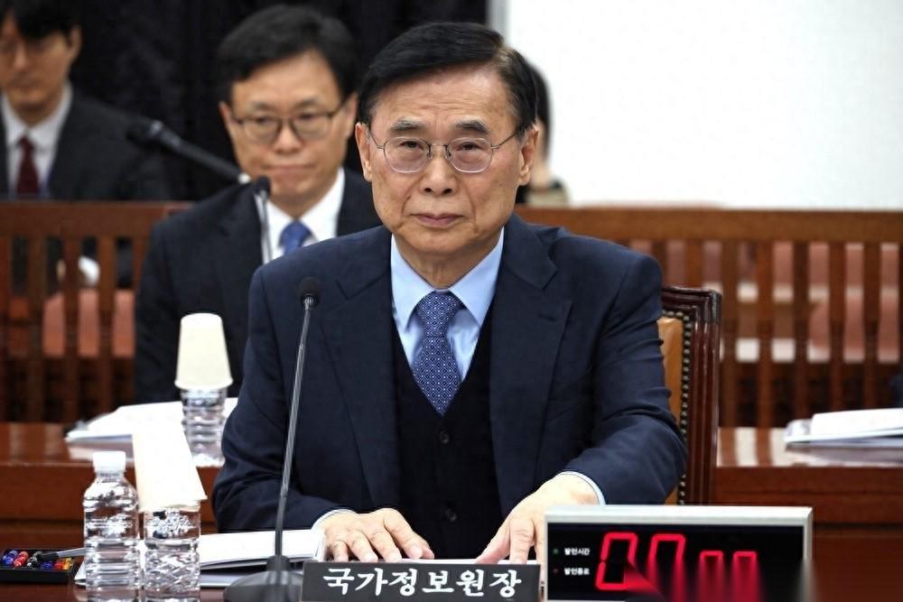 韩国玩起“两面手法”？一边欢迎中国高层访韩，一边悄悄动了入境卡的心思！可能有人