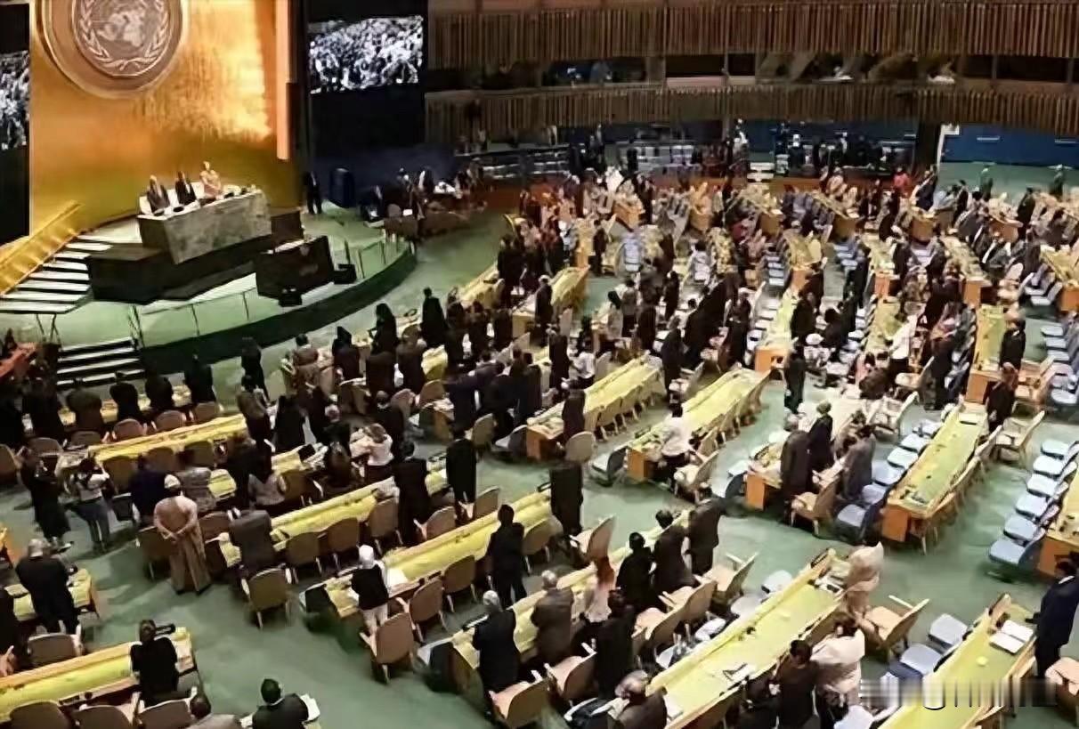 联大现场火药炸裂！多国元首轮番登台，公开痛批以色列！本届联合国大会一般性辩论，巴以冲突，成为全场最受