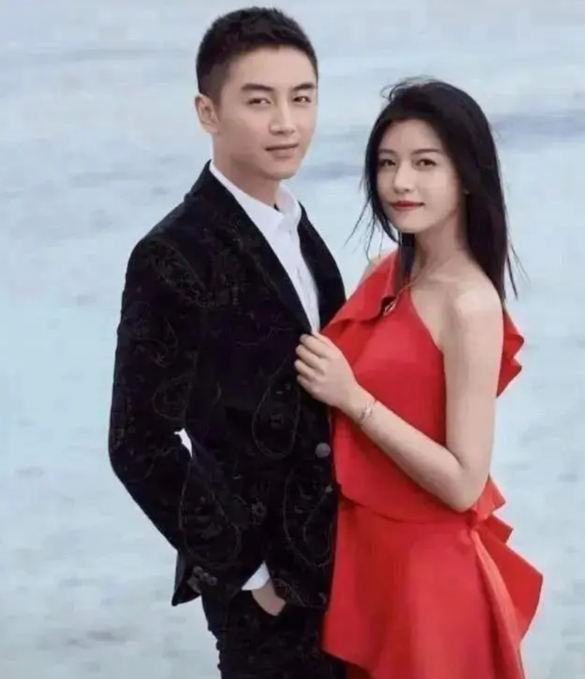 本来以为陈晓陈妍希离了就离了，肯定就清净了！结果发现还是太天真了，你看再