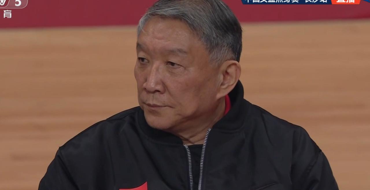 女篮世预赛热身赛，中国女篮今晚再战巴西女篮，首先要看的是，韩旭和李月汝能不