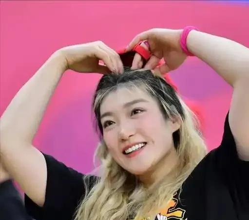 #李梦被开除是因耍大牌吗#弃用李梦不仅是对国家队还是对她本人，都是一个巨大的损