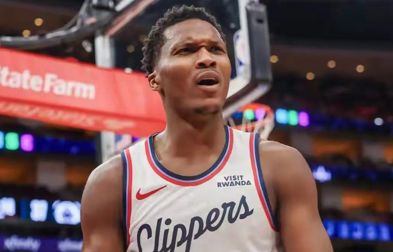 快船最近这几笔交易是不是赢麻了？本赛季能否打进西部第二轮？ 一、快船和步行者