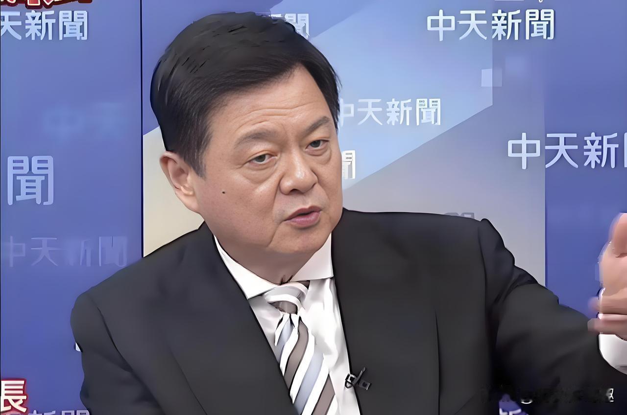 岛内清醒发声！周锡玮发飙、介文汲直言和平统一岛内终于有人敢说真话！面对政坛