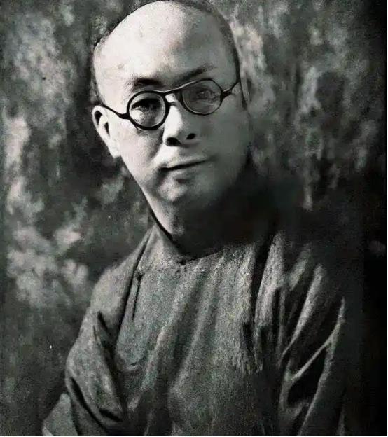 中国最大汉奸是谁？远比汪精卫更加可恨。若是无他，日本连中国大门都进不了。 黄
