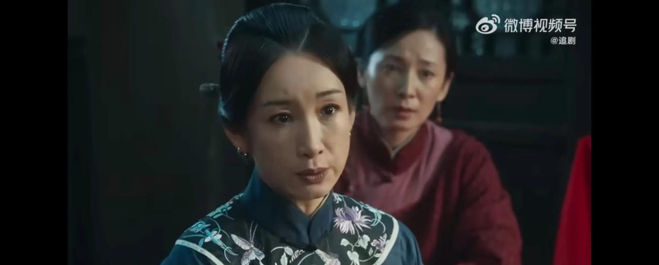 #秦海璐倪大红眼神对峙吓到我#当秦海璐与倪大红在镜头前展开眼神对峙，屏幕内外仿