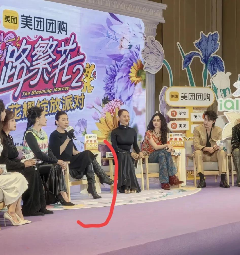 我老公说，女人不美没关系，重点是有气质，气质是无形的，和好看的五官没关系，穿刘嘉