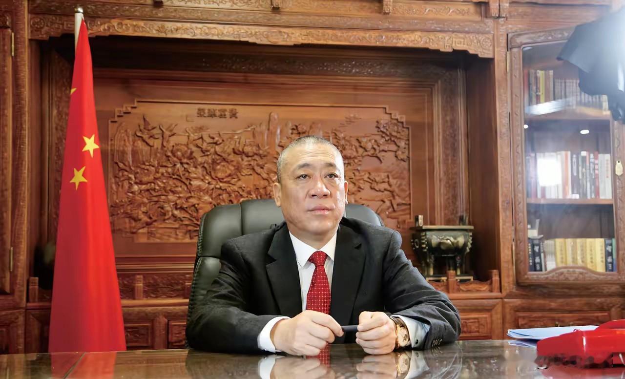 河南矿山老板崔培军为什么不做公益？有记者问崔培军，为啥不出去做公益。他说得