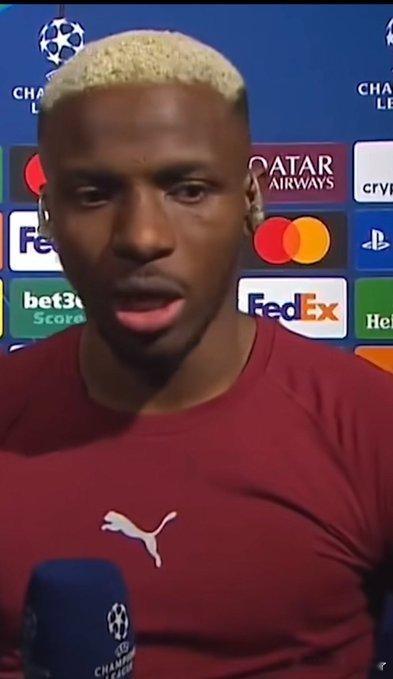 记者问：利物浦还是热刺？奥斯梅恩："说实话，现在面对利物浦对他们来说将是一种挽回