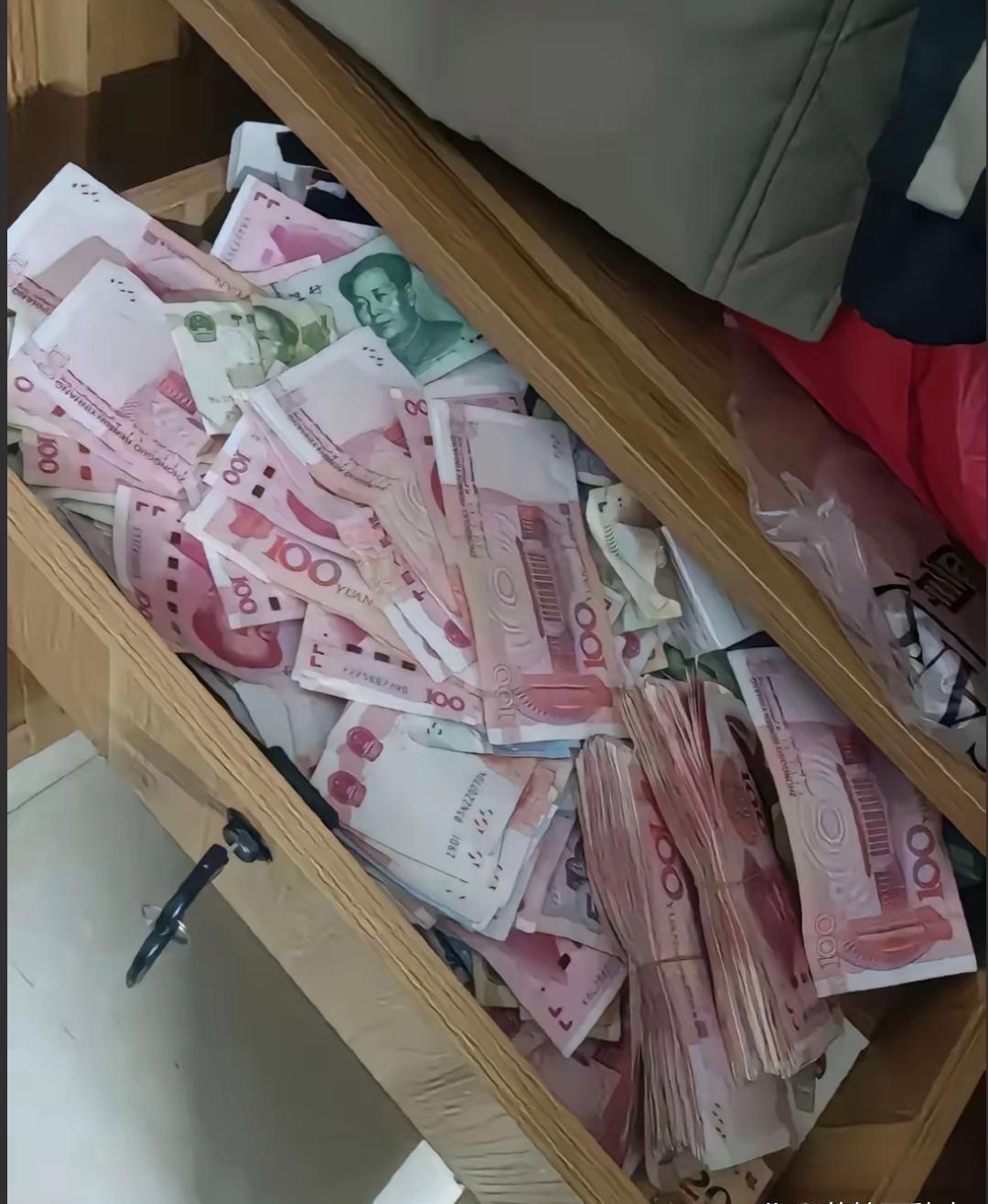 很多人说今年大环境不好，经济下行，钱也不好挣，在我看来，这就是一个借口，说白了就