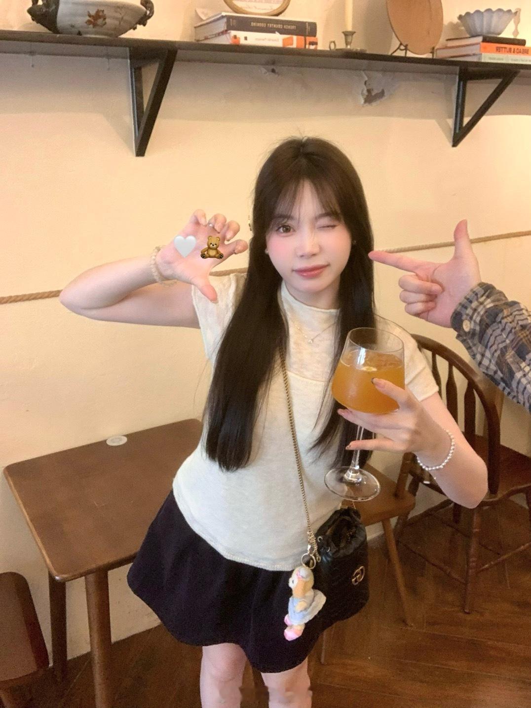 鹅的老天！！！！太奶了！！！！！新鲜出🐰这个搭配好嗲好乖[爱心][爱心][舔
