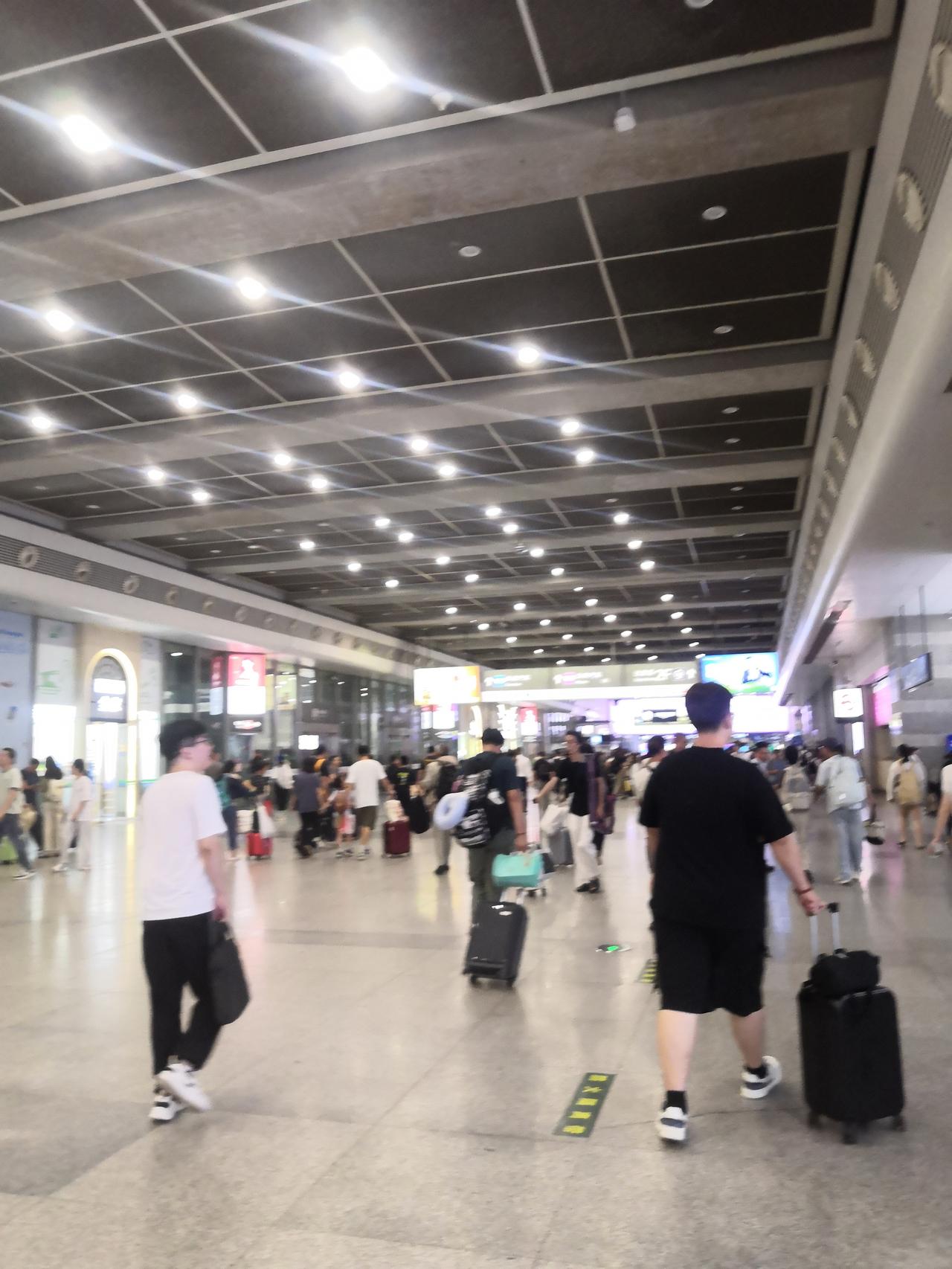 都说多子多福，真正等到老母亲生病要养老的时候，才看清现实。儿女再多，也抵不过人心