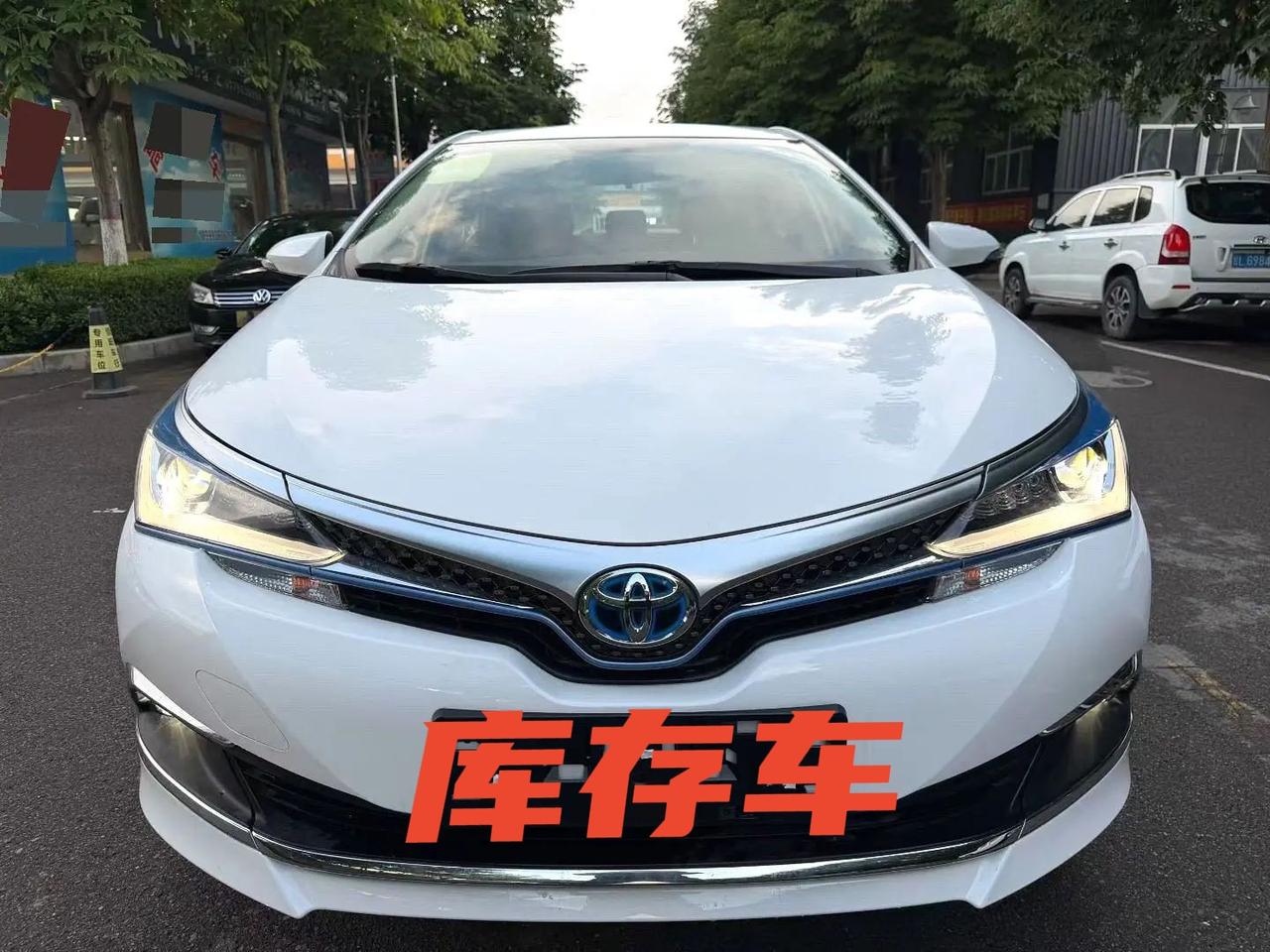 车型：丰田2020款卡罗拉双擎E+1.8无级舒适版​车况：原版原漆库