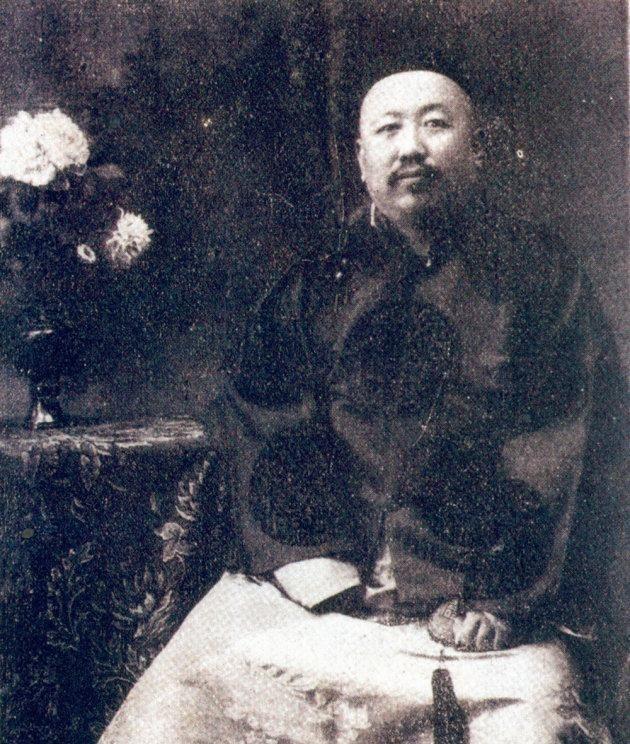 1911年11月4日，革命党敢死队攻入浙江巡抚衙门，并抓住了巡抚增韫，革命党准备