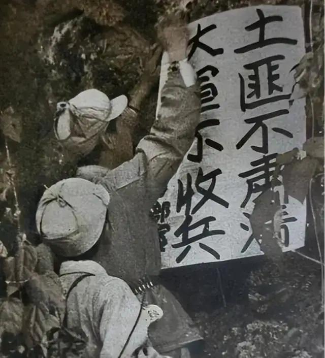 我们回顾历史，就会惊讶地发现，凡是毛主席领导建立根据地的地方，例如江西、福建和陕