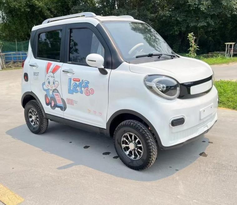 老头乐动了谁的蛋糕？老头乐指四轮低速电动车。四轮车比三轮安全多了，最起码不易翻