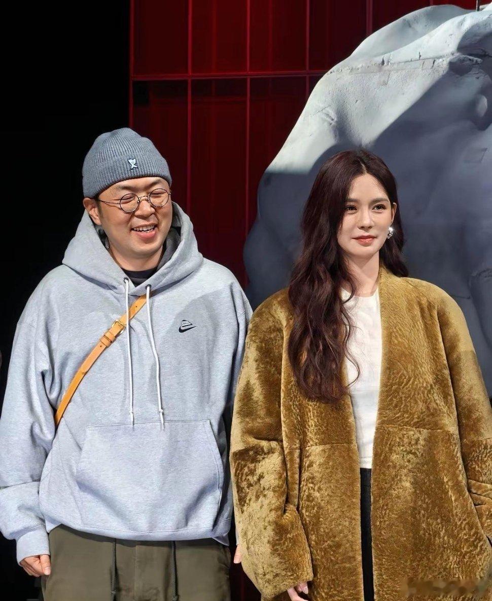 到底谁“绑架”了谁？这婚非结不可吗？他俩很有意思，肉眼可见都腻了，属于过不好，不