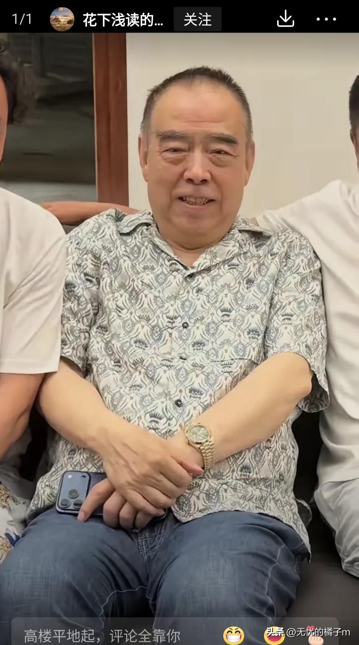 陈凯歌今年已经74岁了，如今已经不再是当年的那个小伙子，脸上也长了老年斑，变得有