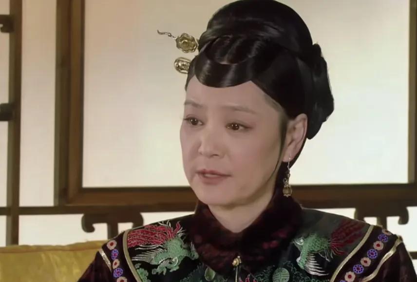 为什么老一辈的演员演技如此之高，就拿刘雪华来说，甄嬛传和新还珠格格同时开拍，她两