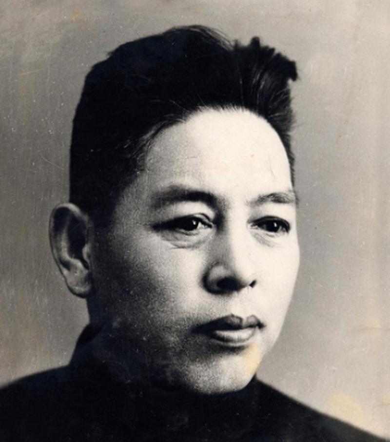 🌛1932年，陈玉仁背叛革命，出卖了潜伏敌营的地下党员王世英。就在王世英察