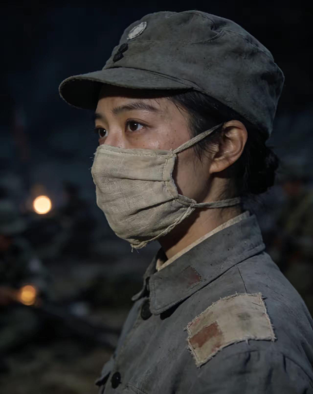 1943年秋，鬼子请女医生到监狱去做手术，女医生一看囚犯，竟是自己的丈夫！丈夫身