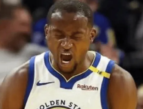 勇士主教练科尔在今天接受了采访，更新了球队的伤病情况。科尔表示，库明加（生病）