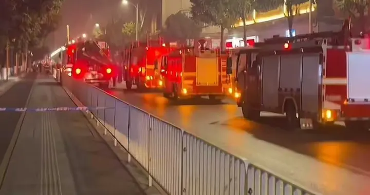 东莞厂房坍塌消防员逆火瞬间牺牲 31岁24岁英勇殉职