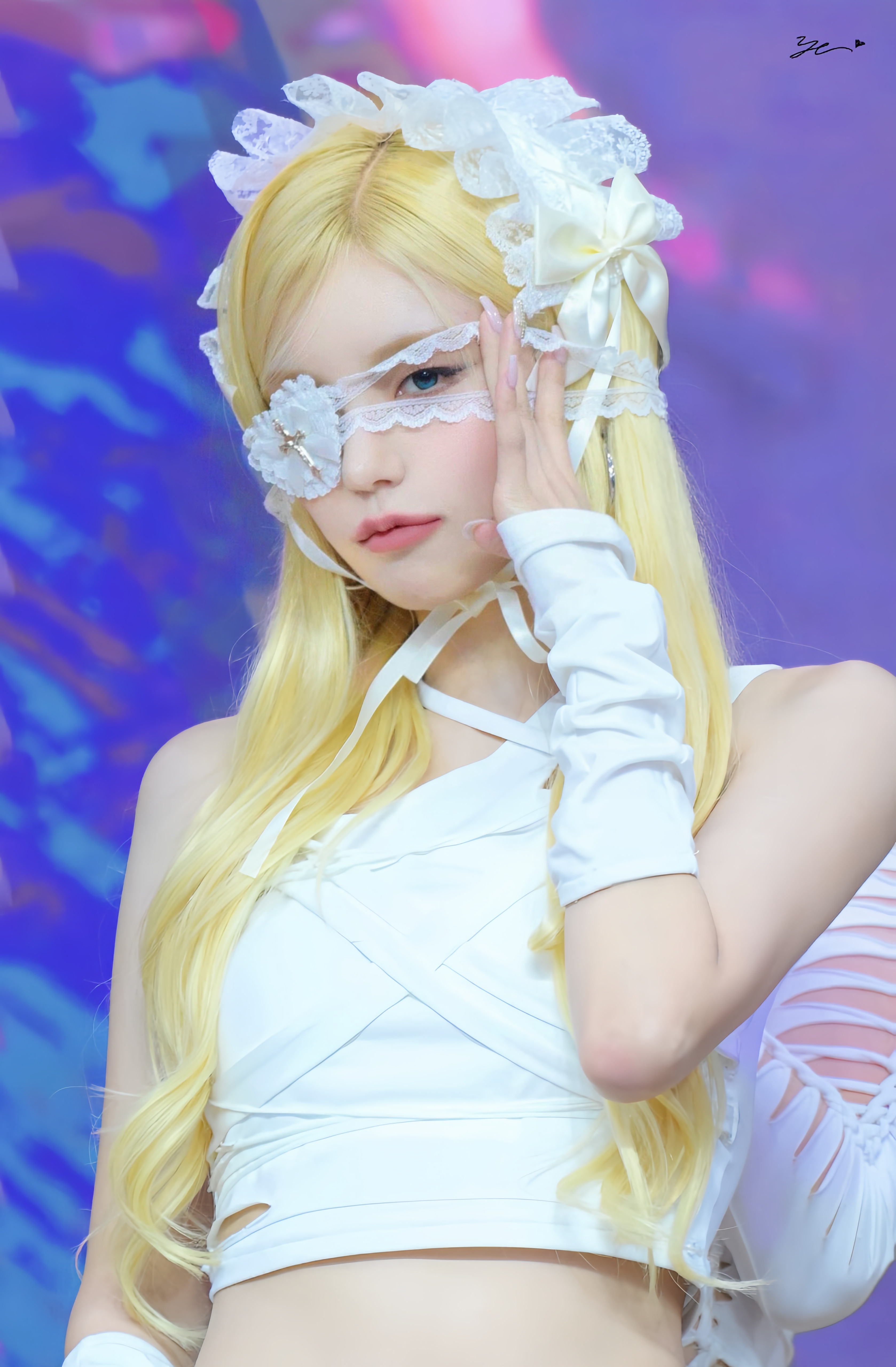 黄礼志像蔷薇少女里面的真红和蔷薇水晶结合版～美死了