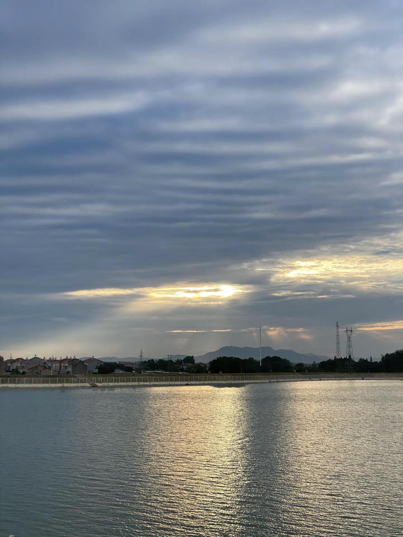 身边的“消耗型”人，不用猜，看这7点就够了1.有功全揽，有错全推，遇事只会甩锅