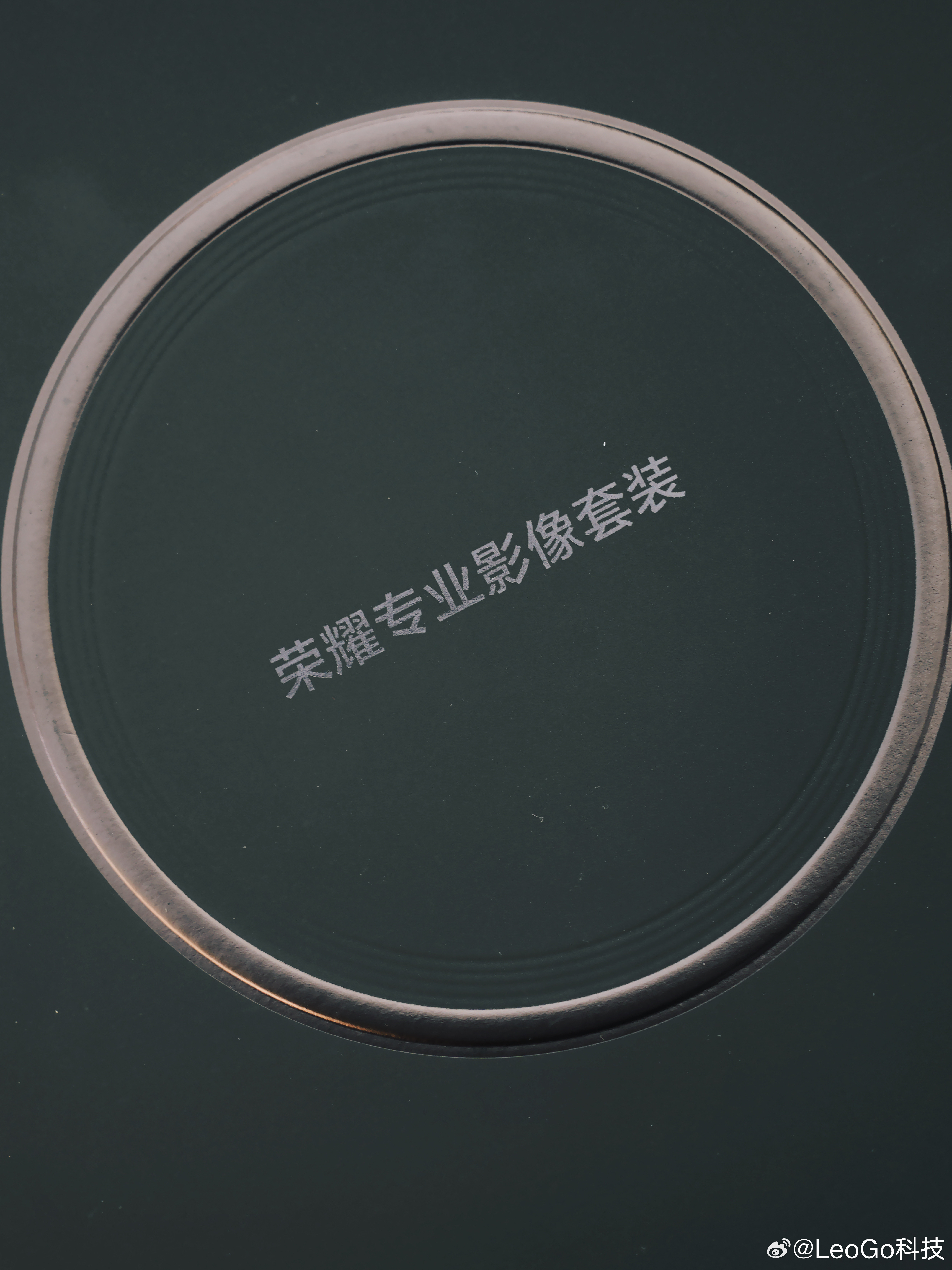 开箱爽过拆盲盒！荣耀Magic8Pro的影像套装终于到手了，这下拍摄装备直接拉