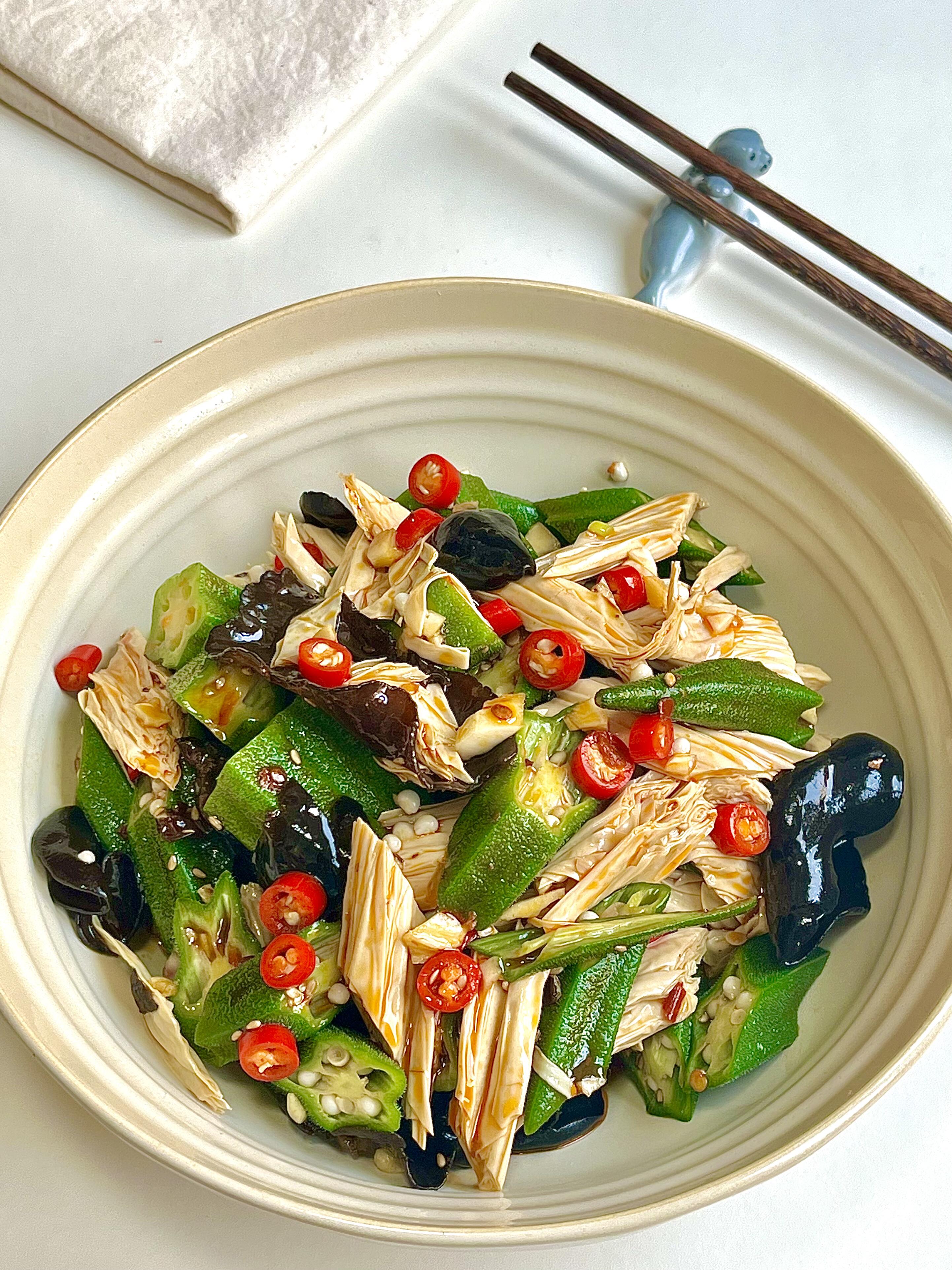 这道凉拌菜太解腻了🤤秋葵木耳拌腐竹，清爽开胃巨下饭爱吃凉拌菜的宝子看过来