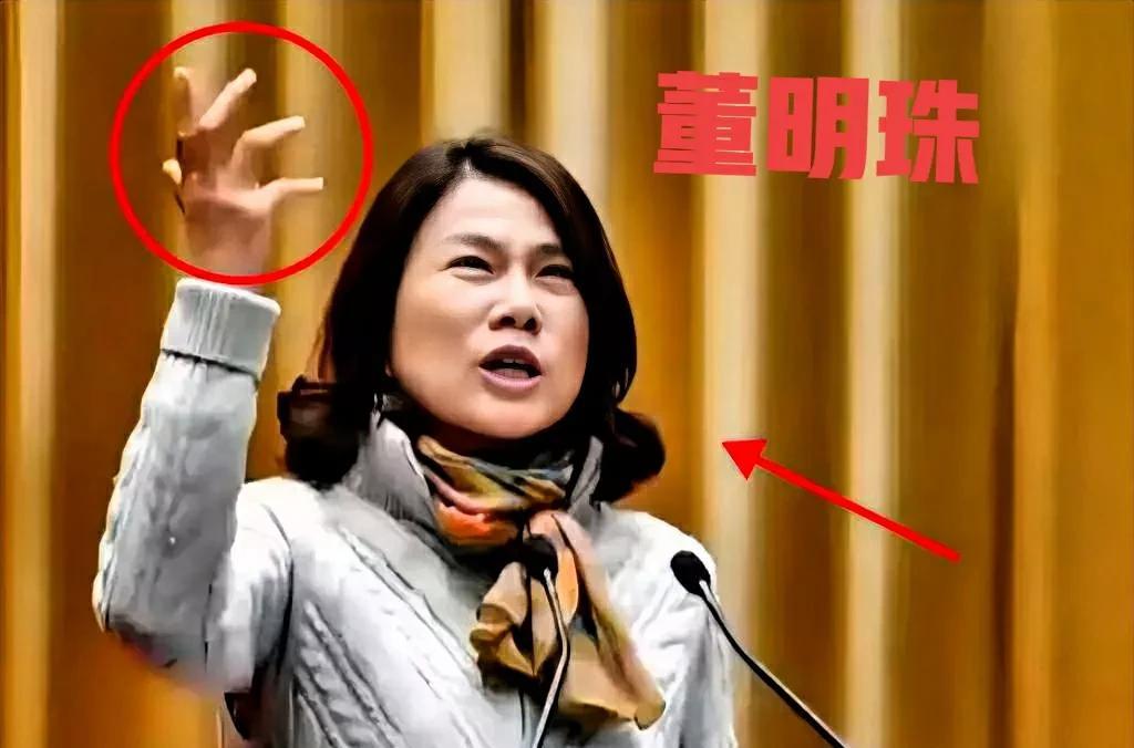 不得不说网友的力量太牛了！不扒不知道，一扒一个准！山西省海归商会，前不久对董