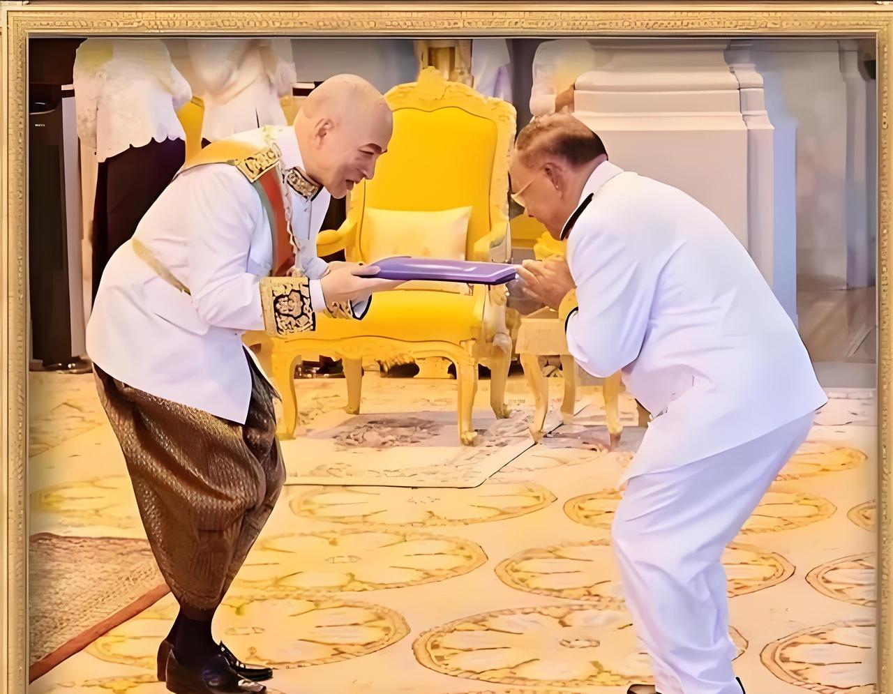 柬埔寨出大事了，不是洪森父子，而是柬埔寨王室。据悉，柬埔寨国王西哈莫尼身体出