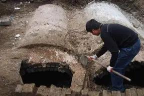 古代墓葬技术有多高？刘邦唯一没杀的异姓王，四百年后如睡着一般1972年春天