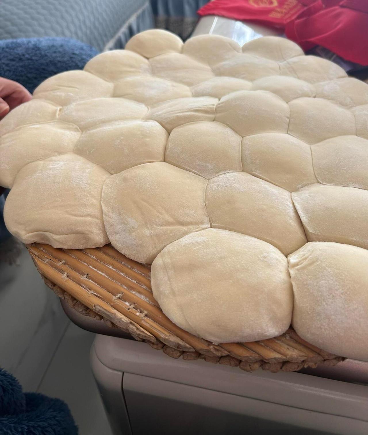 一屁股把馒头都坐了怎么办