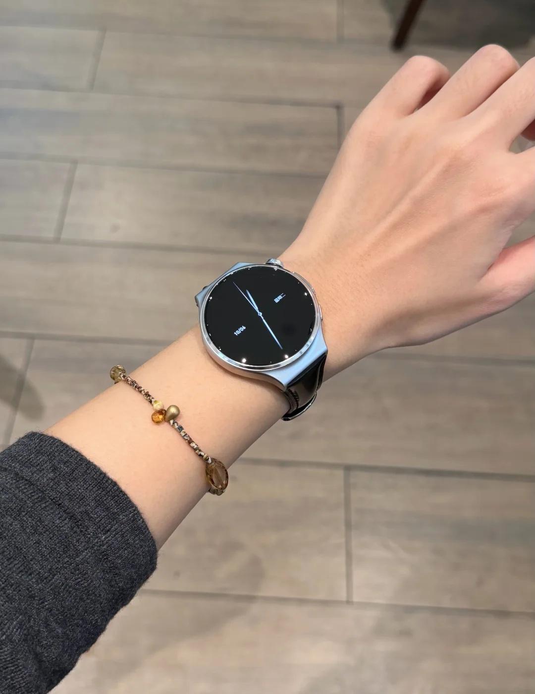 华为watch6…长期主义最爱的还是黑色！！！华为watch6+黑色冰面皮⌚️